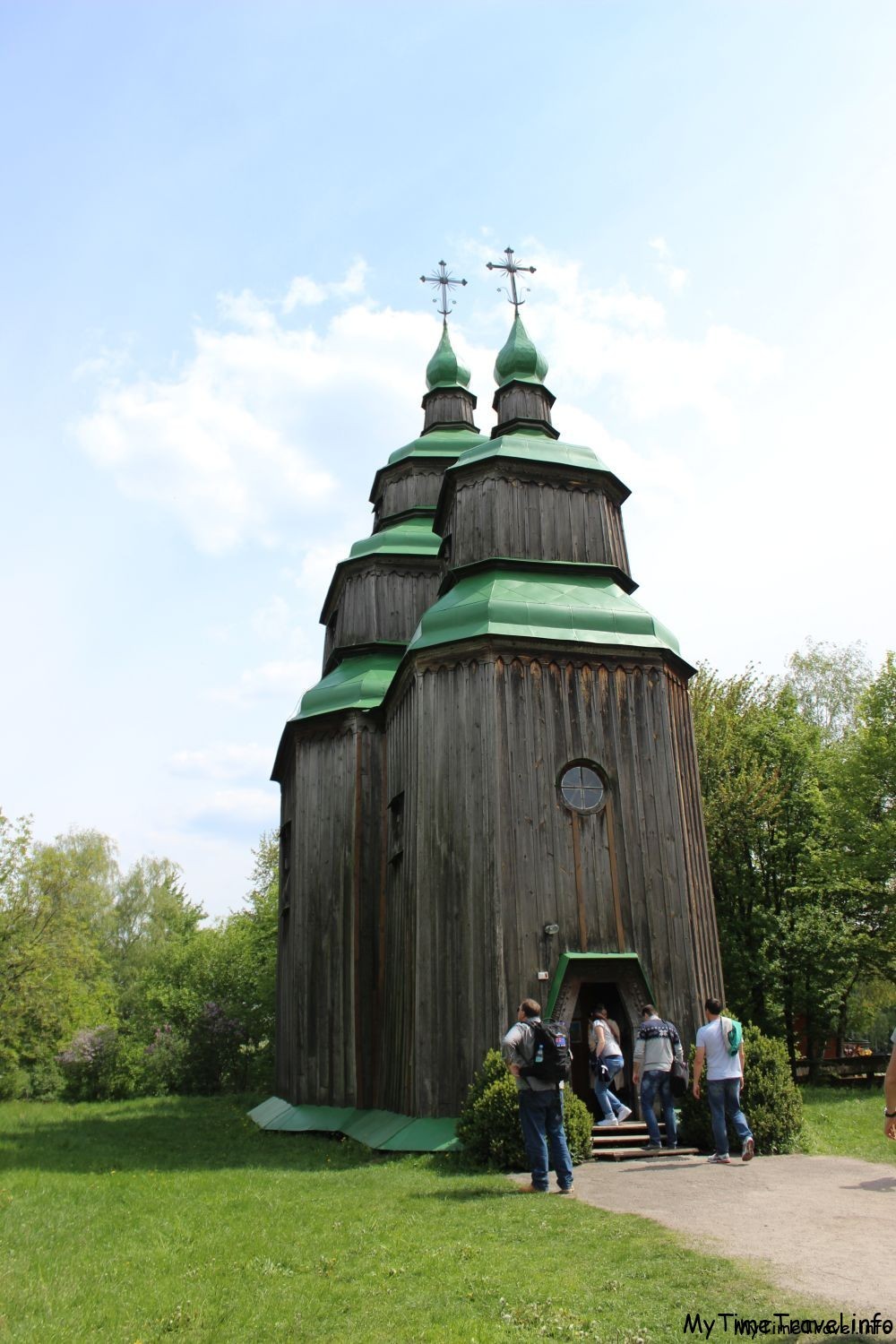 Старинная украинская церковь XVII века