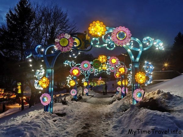 Китайские фонари - цветочные арки
