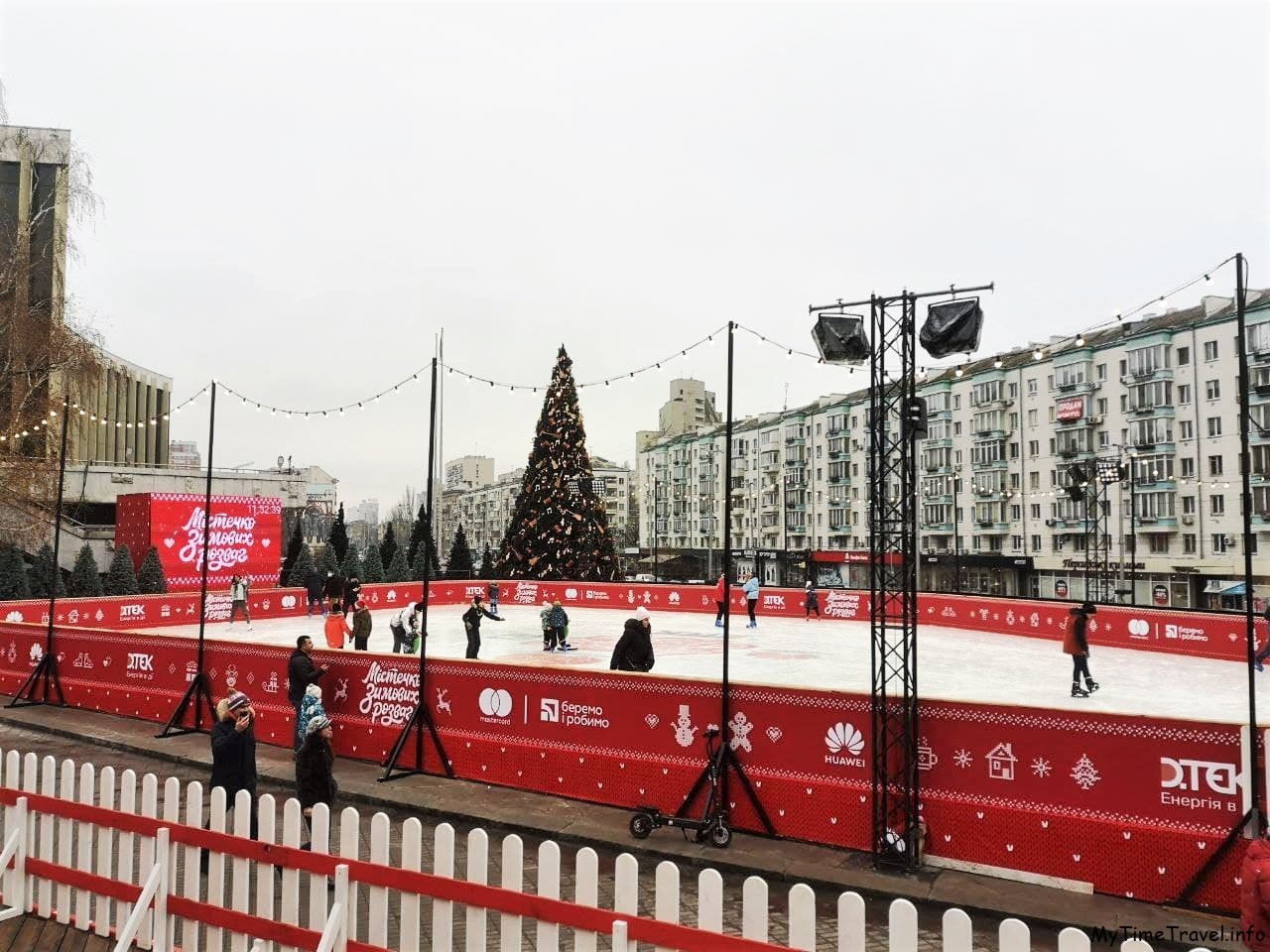 Где можно покататься на коньках в Киеве