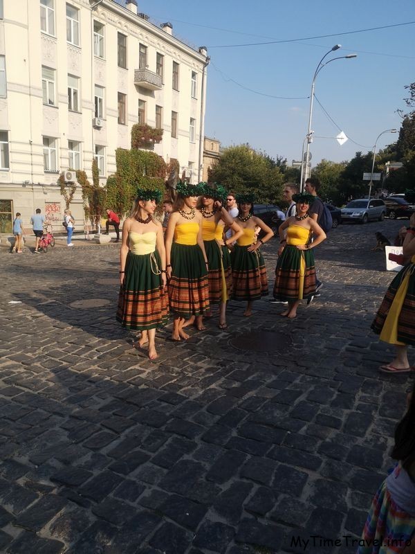 Гавайские танцы в Киеве