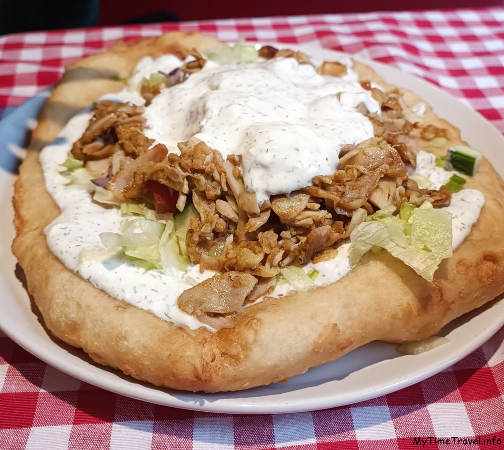 Вкусные блюда венгерской кухни: лангош