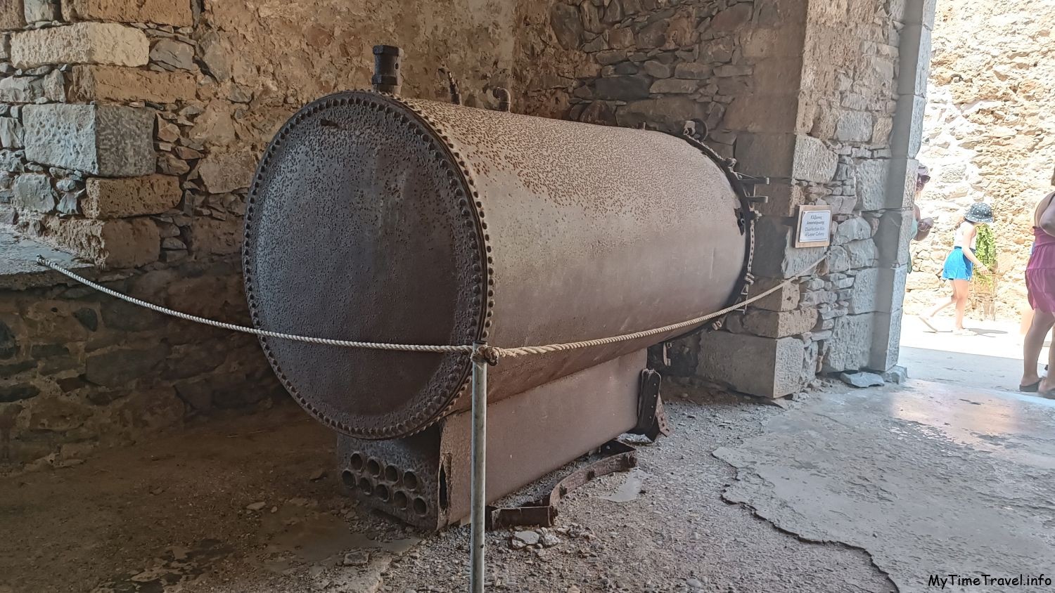 Быт прокаженных на Спиналонге